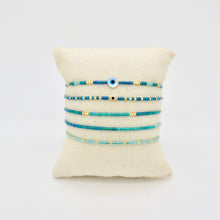 Load image into Gallery viewer, Rosamariposa - Peacock Miyuki Bracelet
